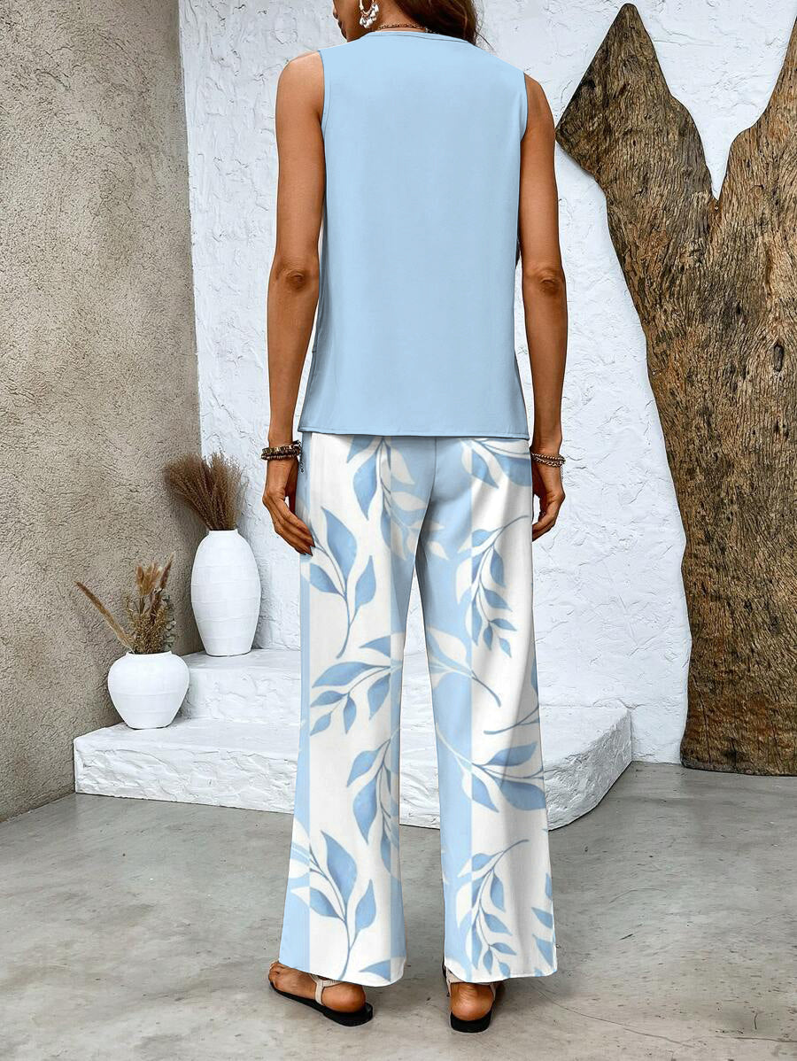 Larissa | Women’s Two-Piece Set featuring Leaf Print Trousers