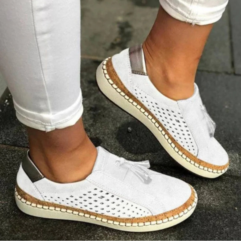 Karina | Women’s Slip-On Walking Shoes with Cut-Out Note