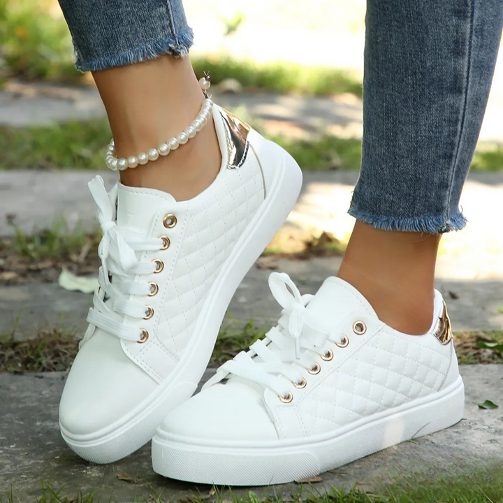 Elowen | Women’s trainers with quilted side detail