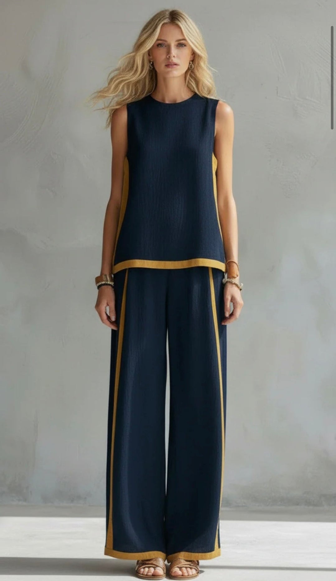Yavelle | Women’s Two-Piece Set with Contrast Trim
