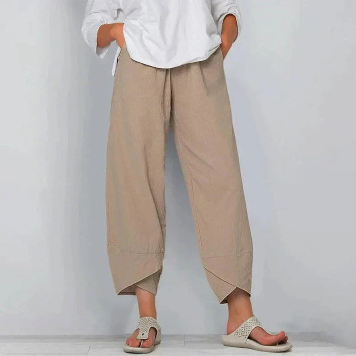 Tamsin | Women’s Cropped Trousers in a Curved-Leg Frame