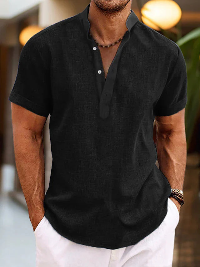 Alaric | Men’s Short Sleeve Shirt in a Relaxed Holiday Fashion Sense
