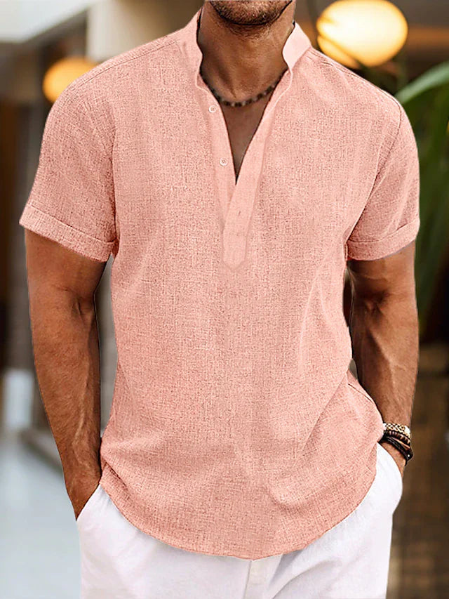 Alaric | Men’s Short Sleeve Shirt in a Relaxed Holiday Fashion Sense