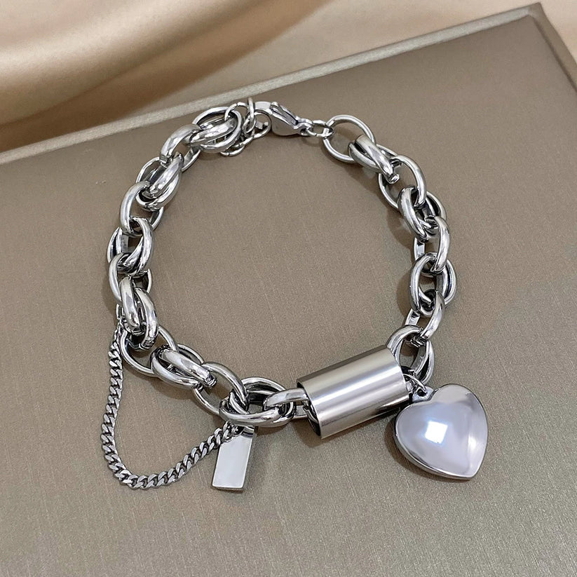 Heartened Chunky Bracelet | 18k Gold